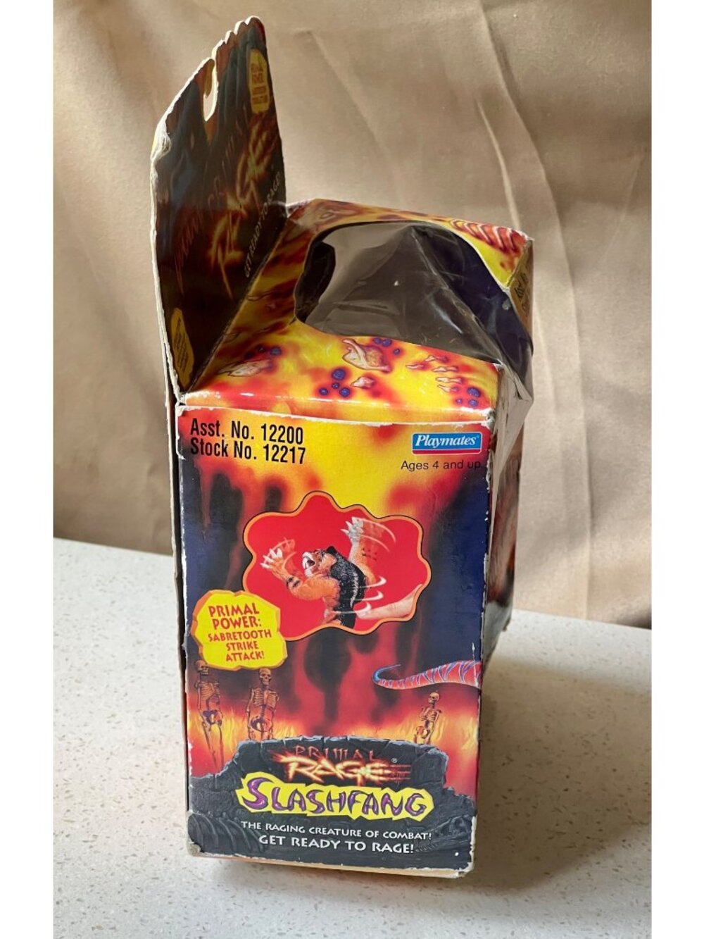 Playmates Primal Rage Slashfang Action Figure Sabretooth Strike Attack 1997 NRFB - Picture 4 of 10